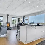 Amazing In Faaborg With Two Bedrooms And Wifi بيت للعطل *